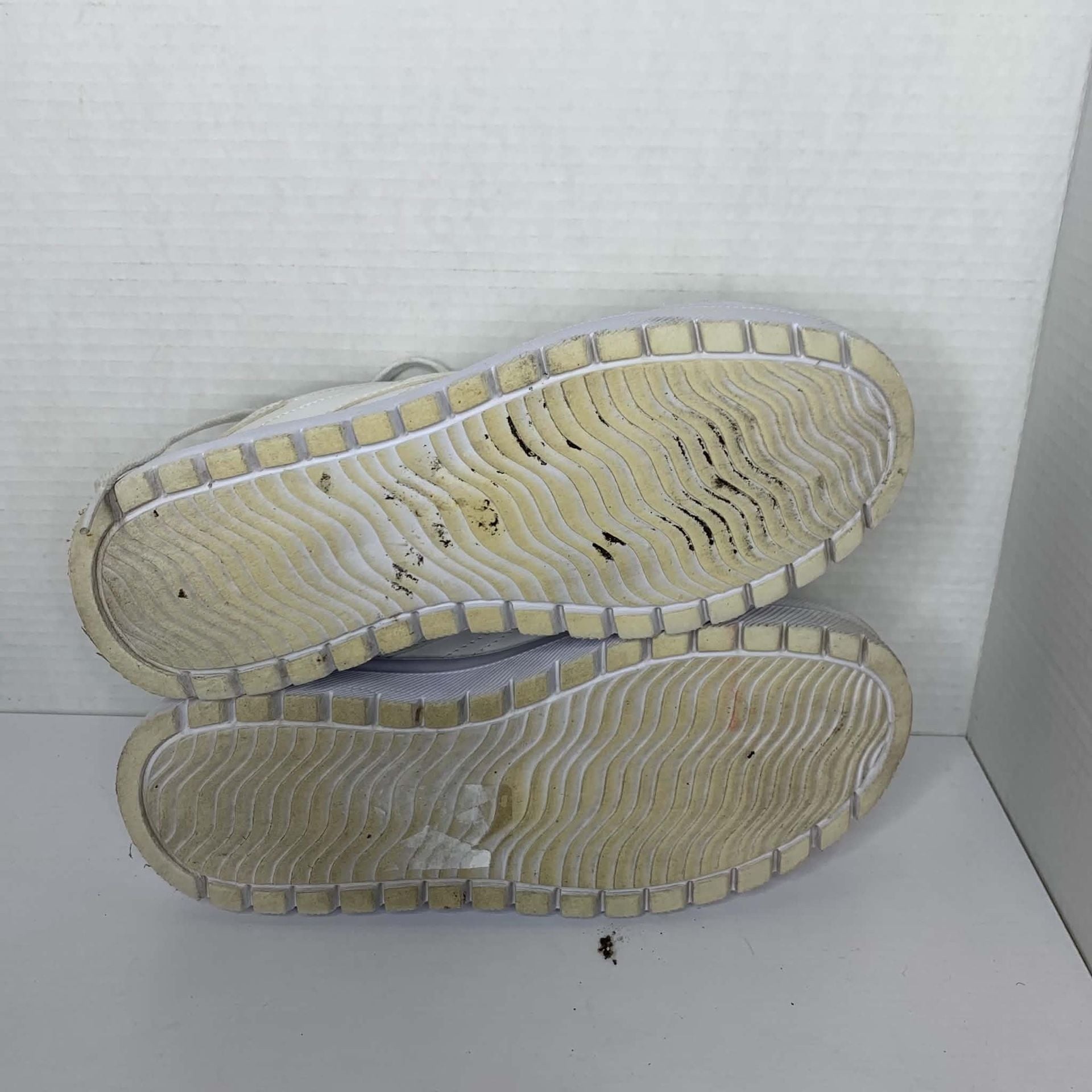 U.S. Polo Assn. White Platform Sneakers Size 8.5 9