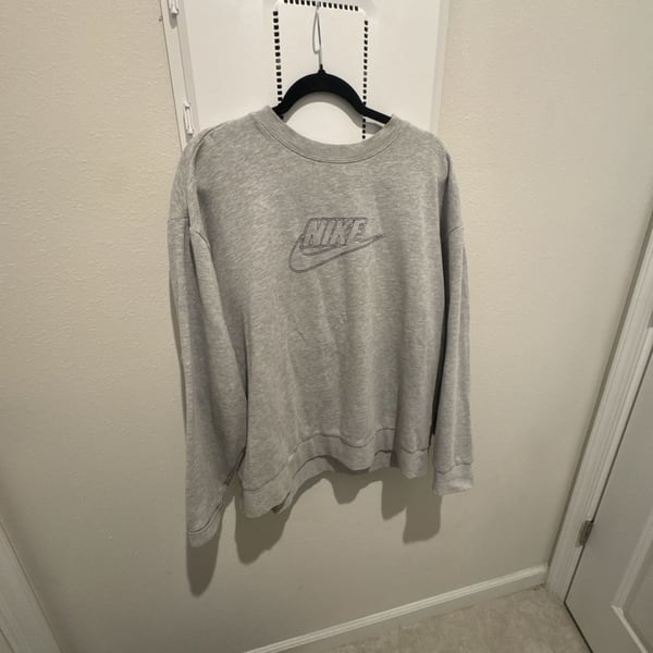 Vintage Nike Grey Crewneck Sweatshirt with Embroidered Swoosh Logo Size XL