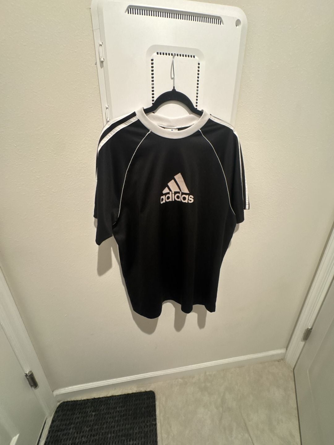 Vintage Adidas Black & White Center Logo Soccer Jersey T-Shirt Size L 2