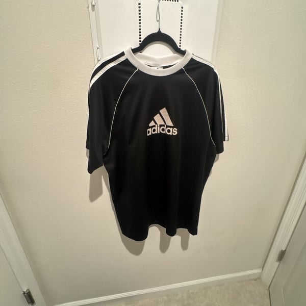 Vintage Adidas Black & White Center Logo Soccer Jersey T-Shirt Size L