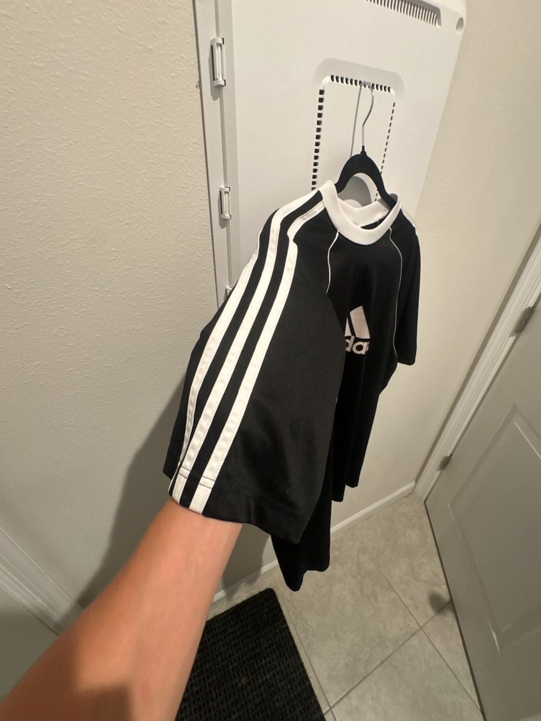 Vintage Adidas Black & White Center Logo Soccer Jersey T-Shirt Size L 4