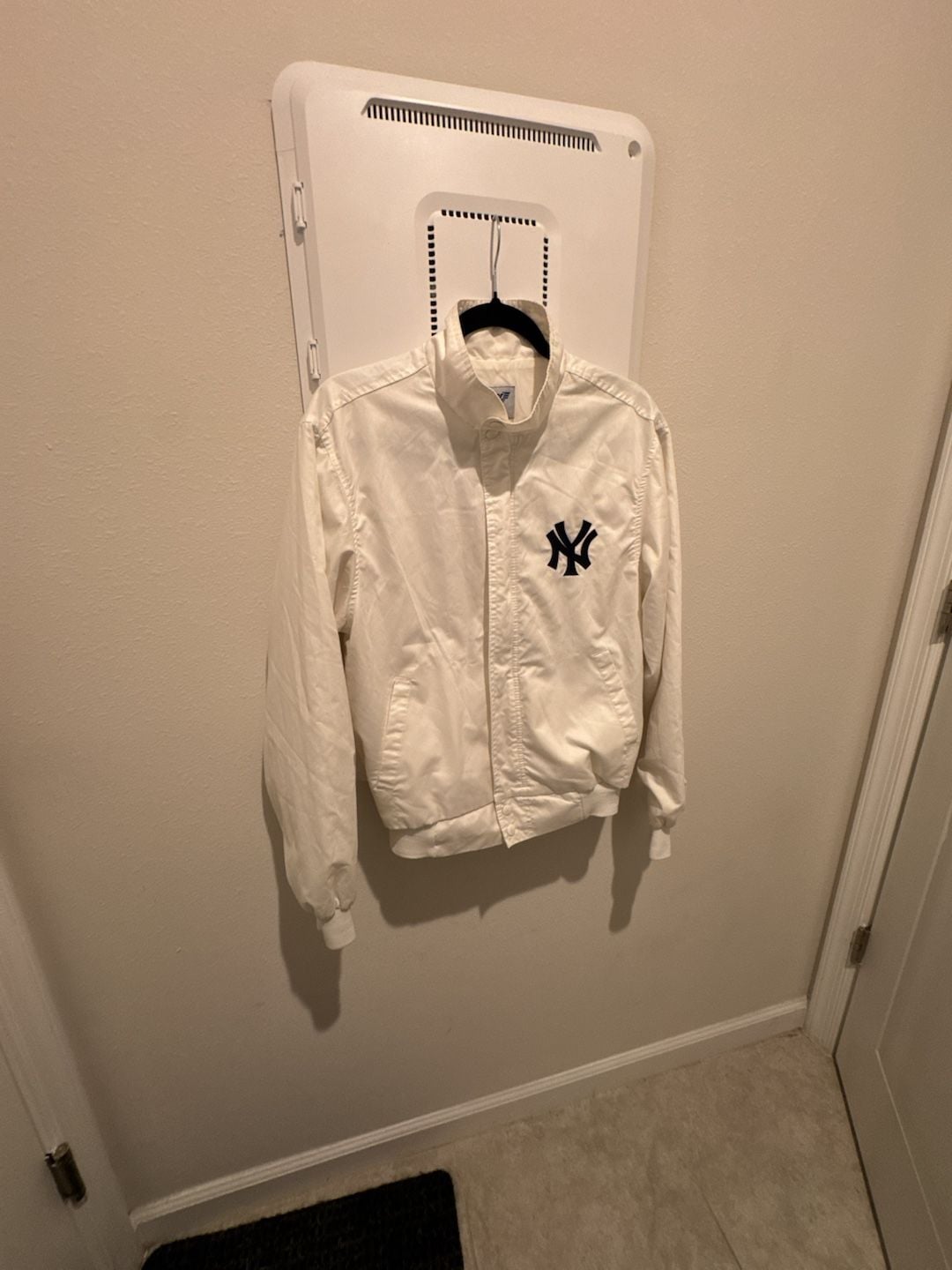 Vintage Swingster New York Yankees White Full-Zip Jacket Medium Made in USA 2