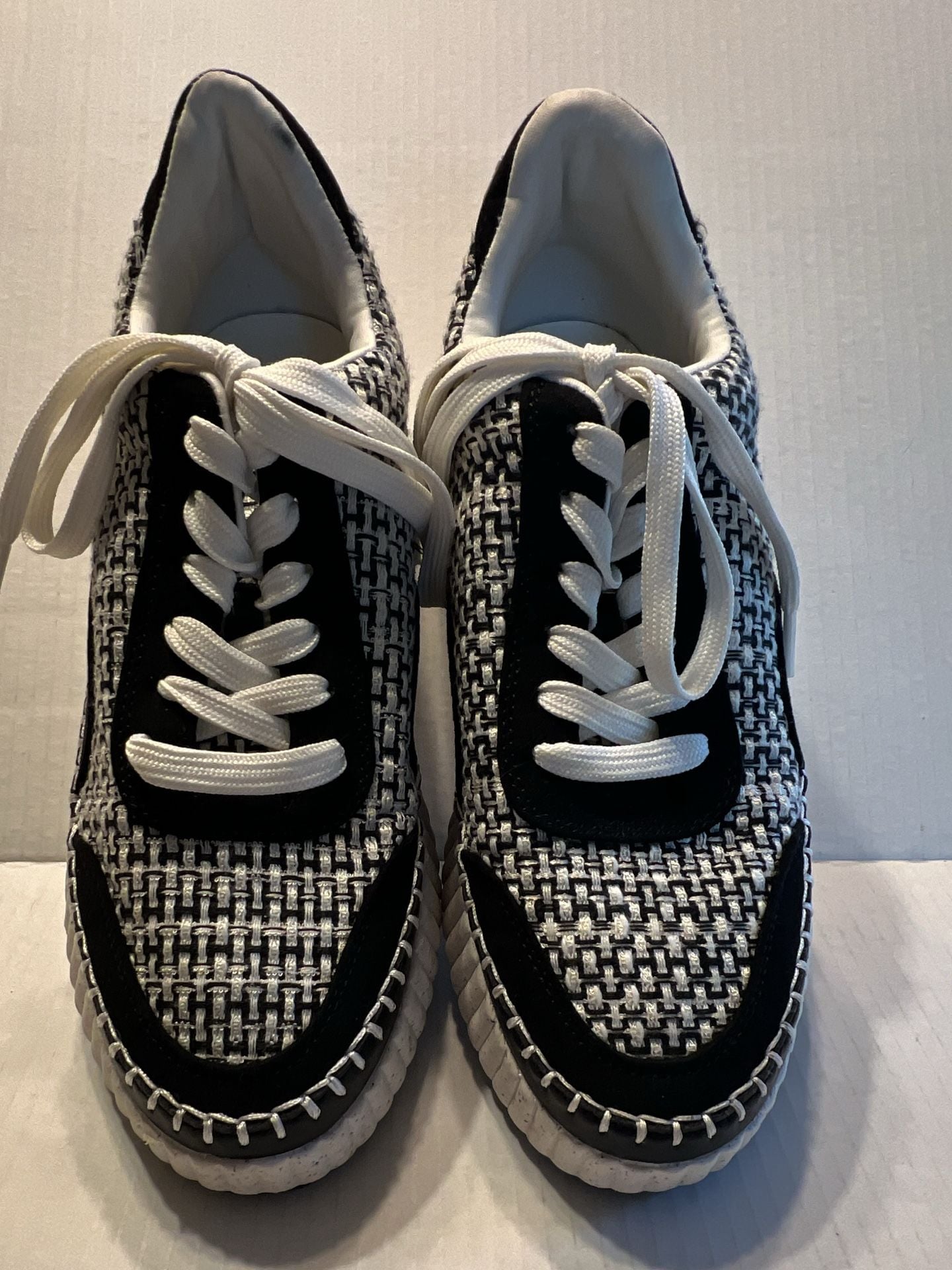 Universal Thread Wedge Sneakers Tennis Shoes Ladies Platform Casual Sneaker 2