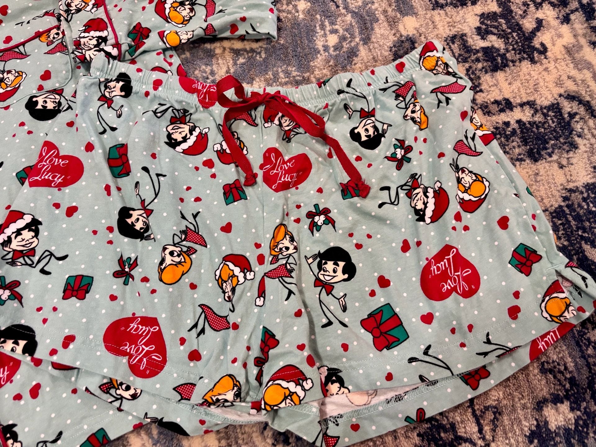Pajamagram I Love Lucy Christmas Pajama Set with Pants and Shorts Size MD 4