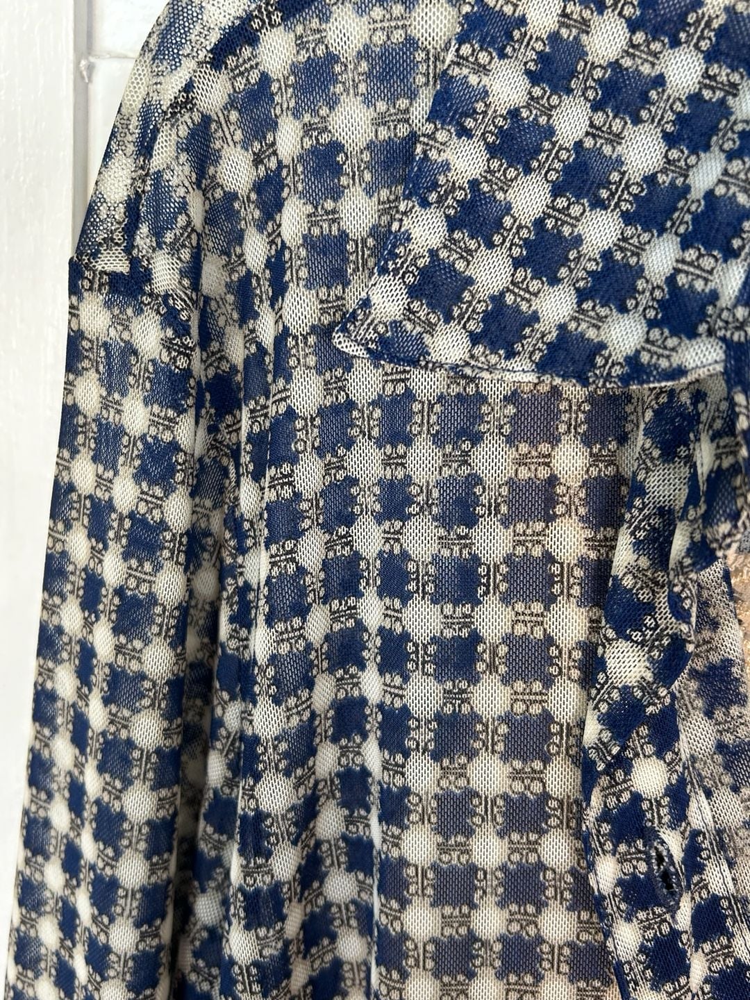 Cabi Navy Blue Gingham Sheer Button-Down Shirt Blouse Size M 8