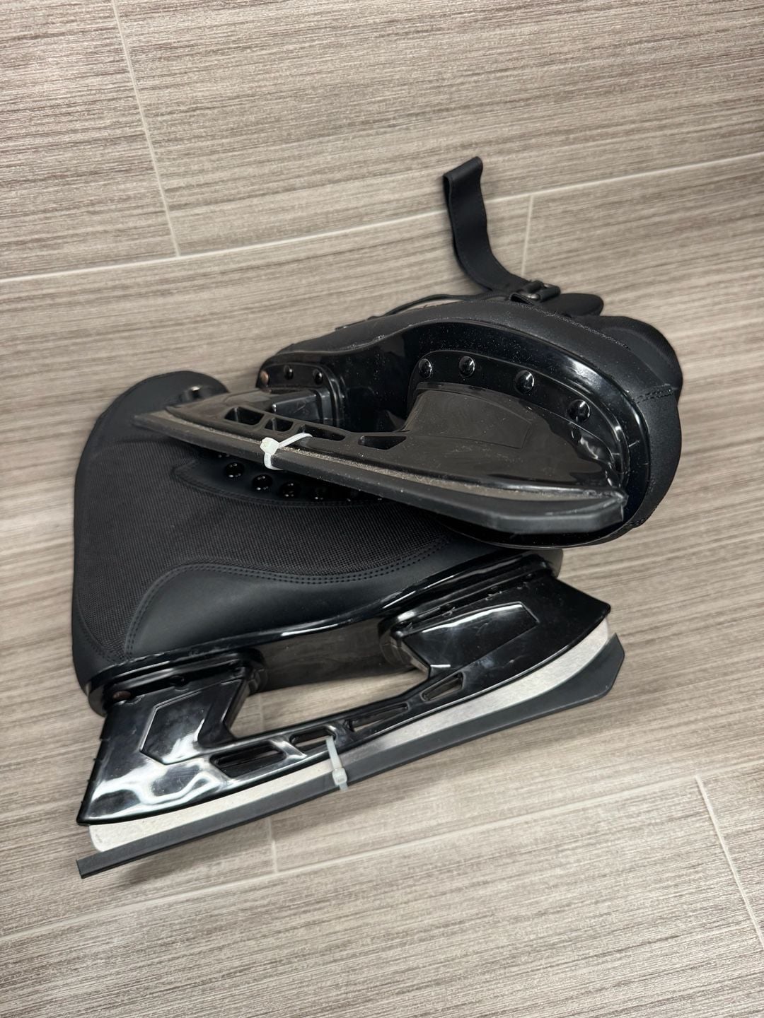 Roces RSK 2 Men's Black Ice Skates Size US 8 / EU 41 7