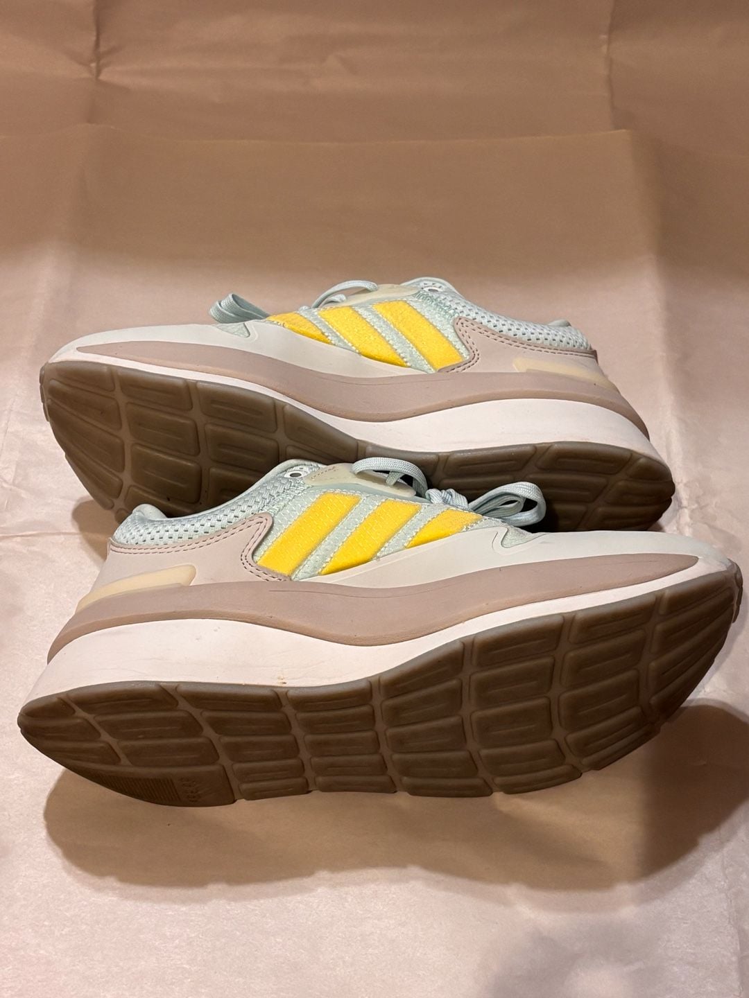 Adidas Wmns ZNCHILL Lightmotion+ Almost Blue Beam Yellow 8