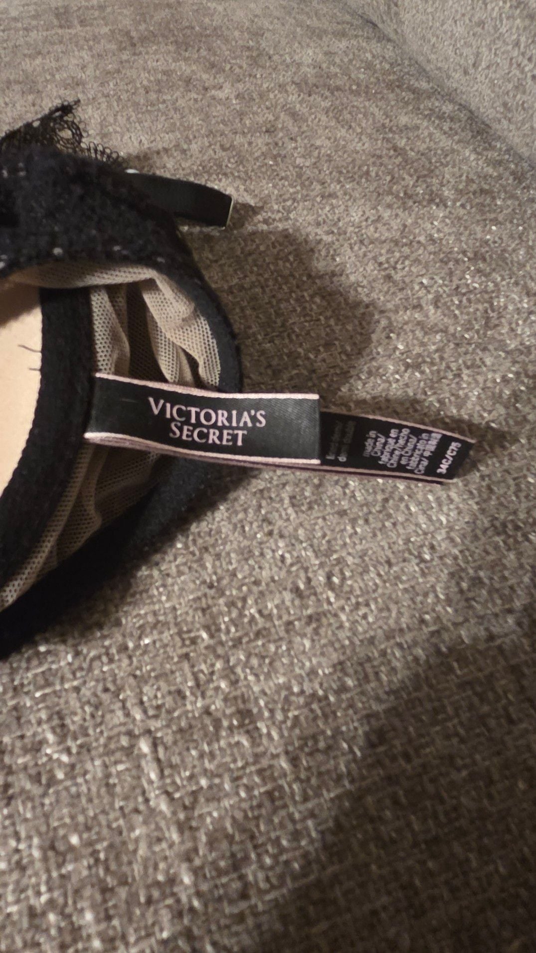 Victoria's Secret Black and Nude Lace Demi Bra Size 34C 4