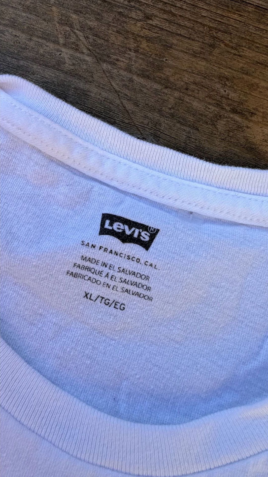 San Francisco 49ers Levi's White Graphic T-Shirt XL Retro Helmet Logo 3