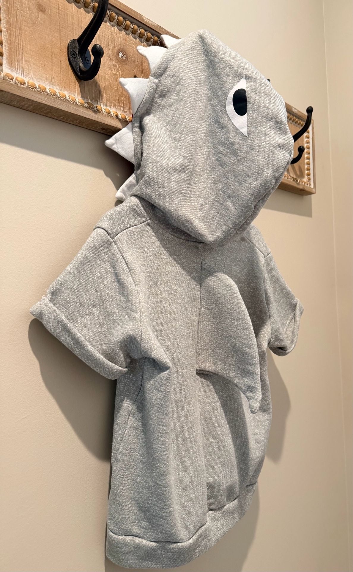 Little Prince Shark Zip-Up Hoodie with Tooth Hood and Pocket Size 4T 2
