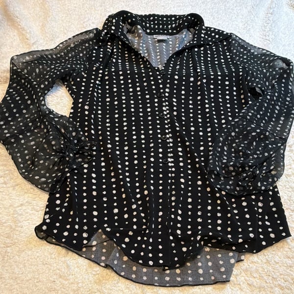 Nicola Black And White Polka Dot Chiffon Long Sleeve Button Front Blouse Size M