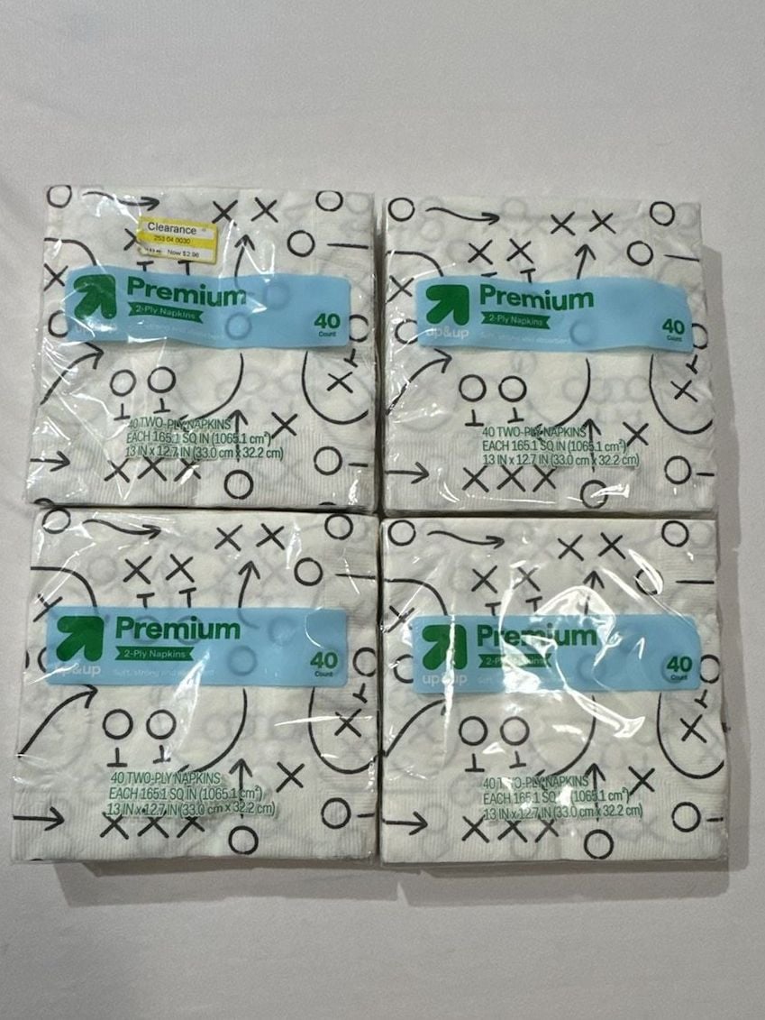 Football themed napkins 40 Count Pack of 4
O859 1