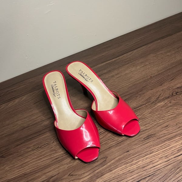 Talbots Red Patent Leather Open Toe Kitten Heel Mules Slides Size 7.5 B