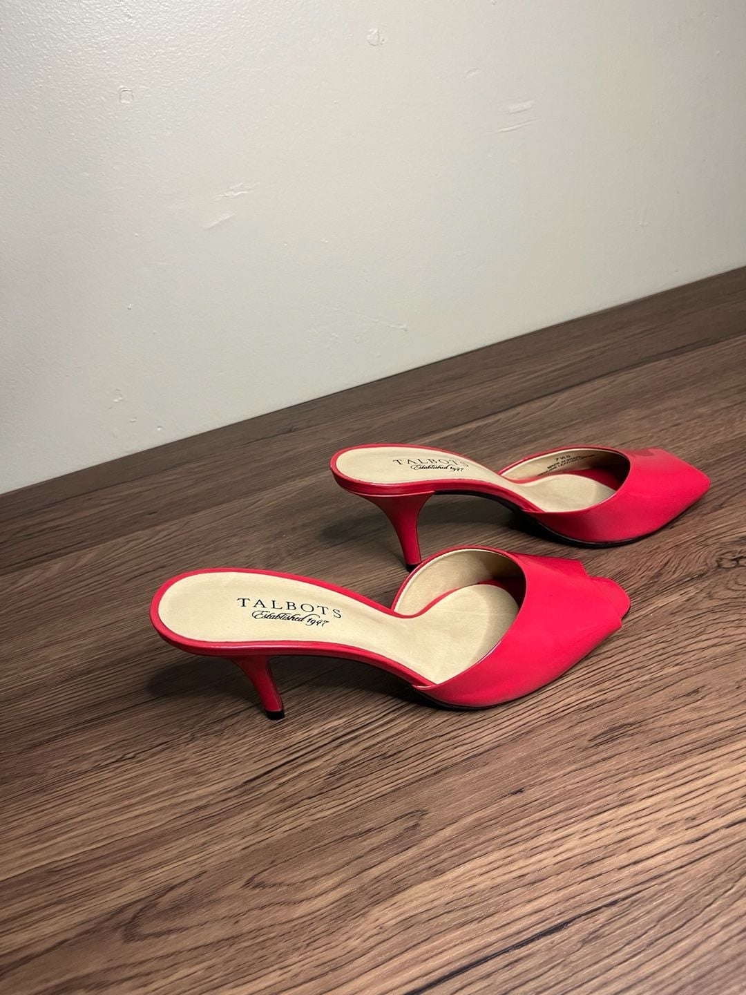 Talbots Red Patent Leather Open Toe Kitten Heel Mules Slides Size 7.5 B 4
