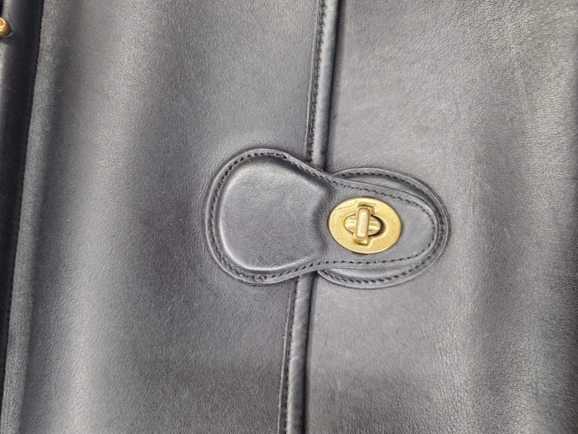 Vintage Coach Black Leather Top Handle Crossbody Bag No. B9P-9927 13