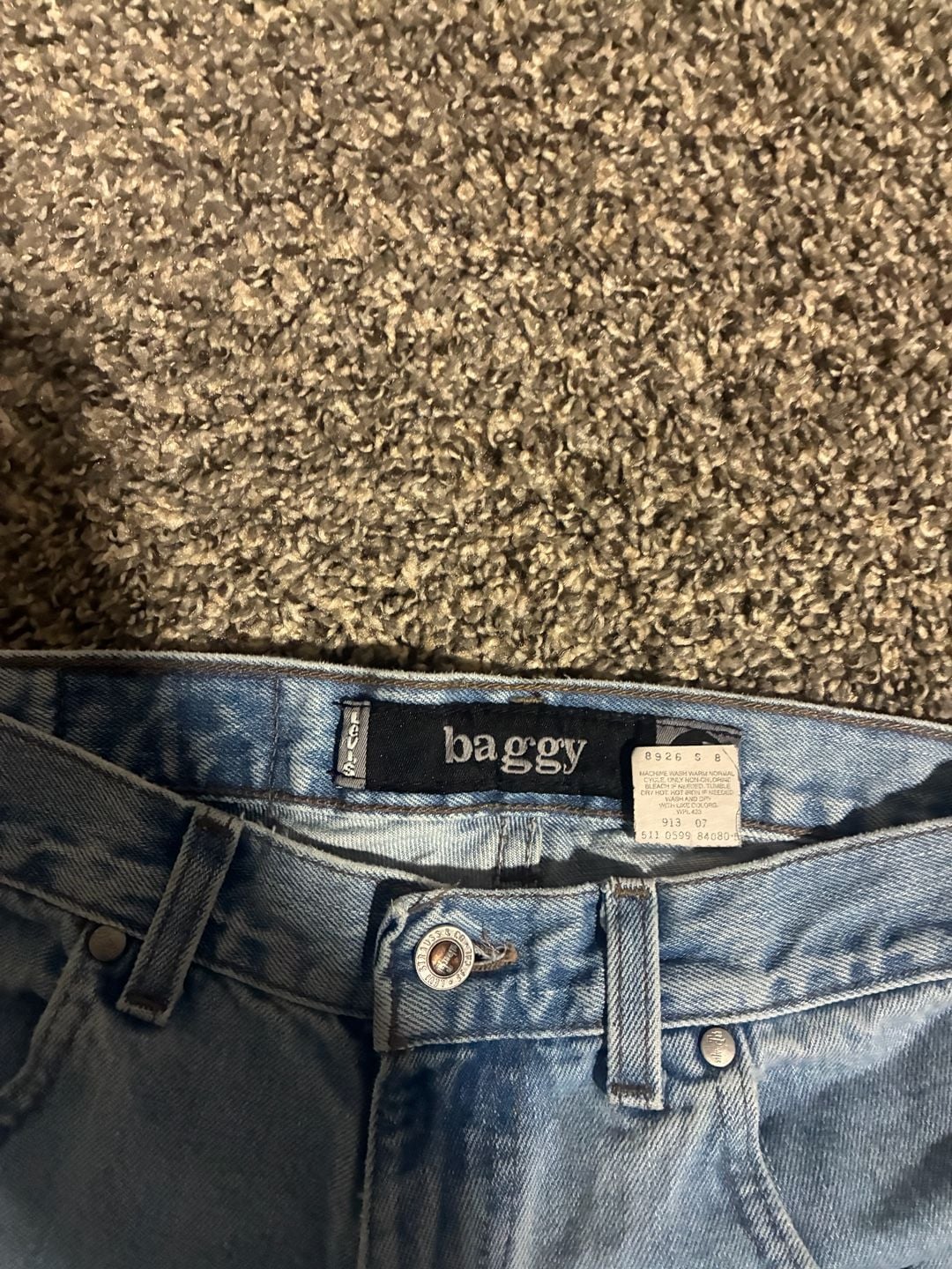 Vintage Levi's Baggy Light Wash Denim Jeans 4