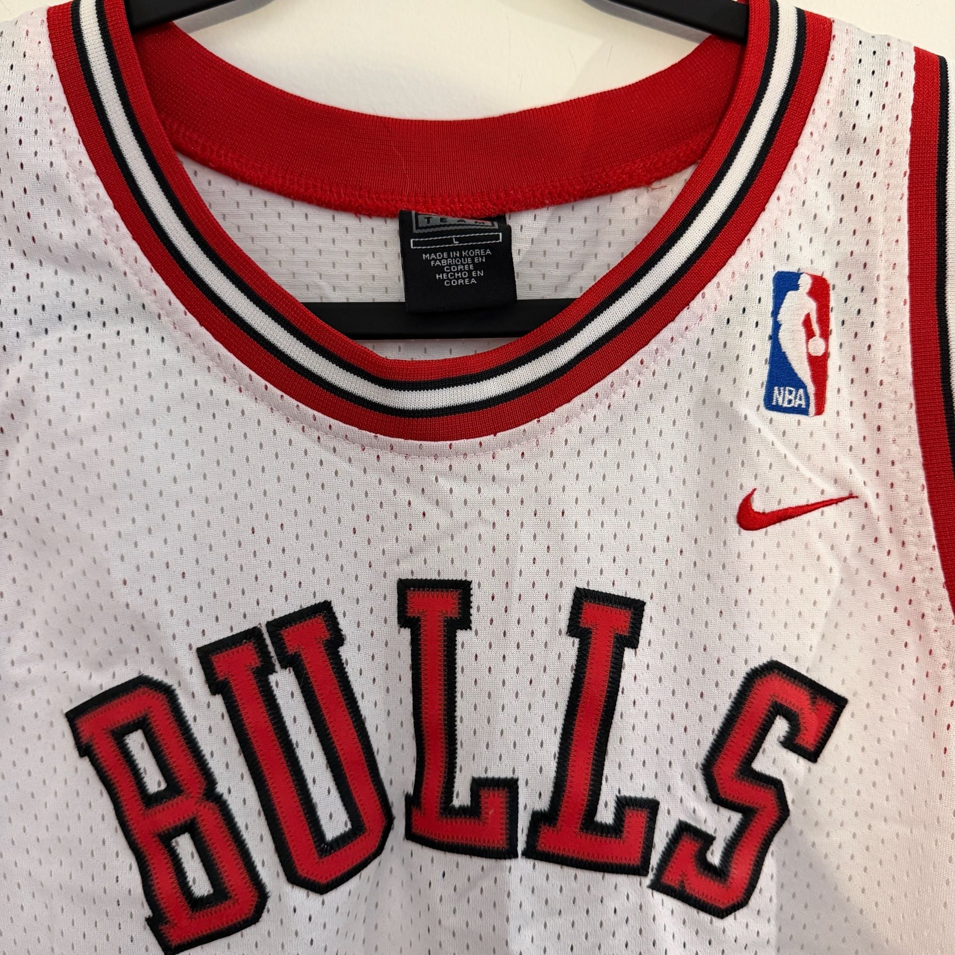 Vintage Nike Chicago Bulls Michael Jordan #23 Jersey White Size L 4