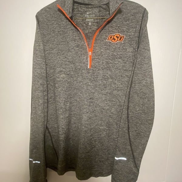 Nike Oklahoma State University Women’s L OSU Dri-Fit Quarter-Zip Pullover Gray