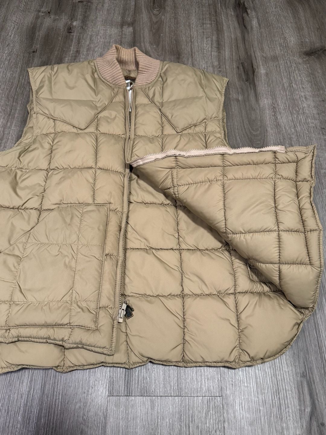 Vintage 80s Walls Western Puffer Vest Made in USA Tan XL Tall
9