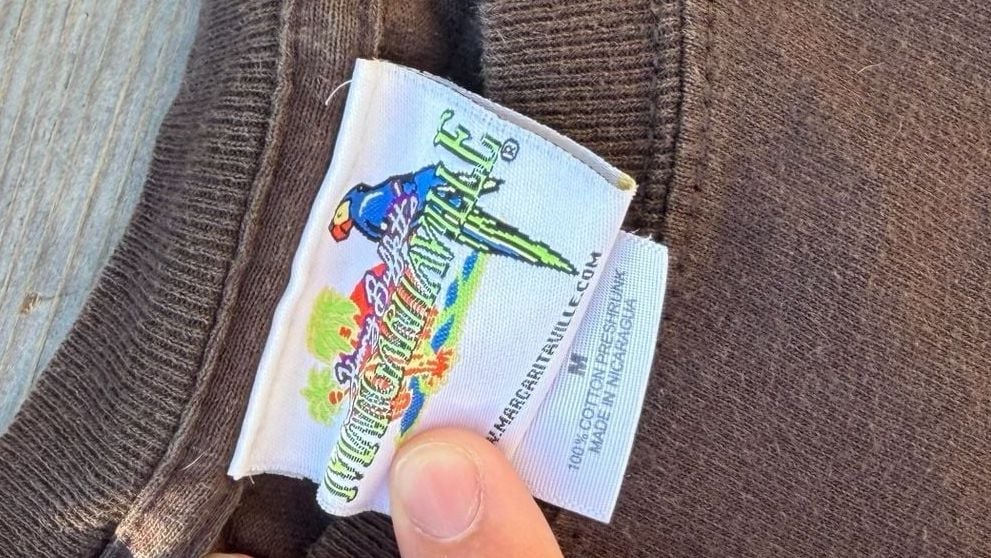 Vintage Jimmy Buffett's Margaritaville Feeling Lucky? Playing Cards T-Shirt Brown Medium 5