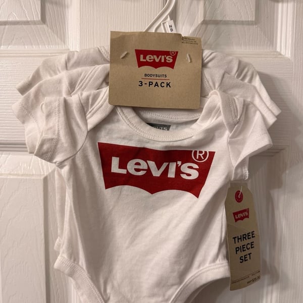 Levi's Three Piece Set Newborn Bodysuits 3-Pack