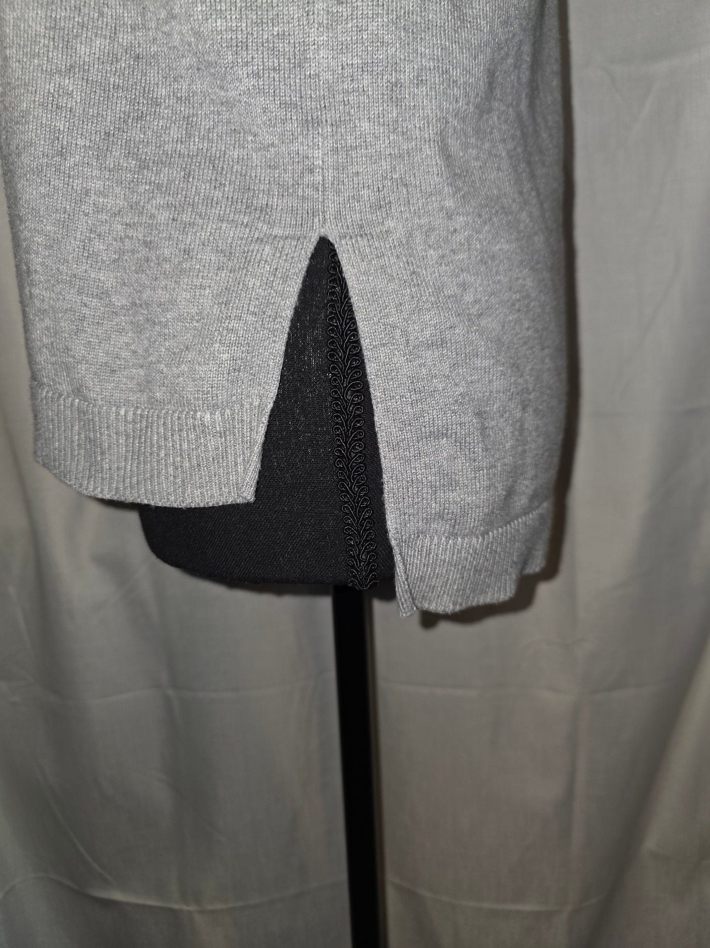 MICHAEL KORS Logo Sweater Size S Gray White Crewneck Pullover 4
