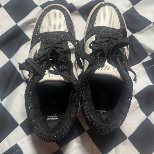 Hey Girl Legendary Size 8 Black White Rhinestone Star Sneakers