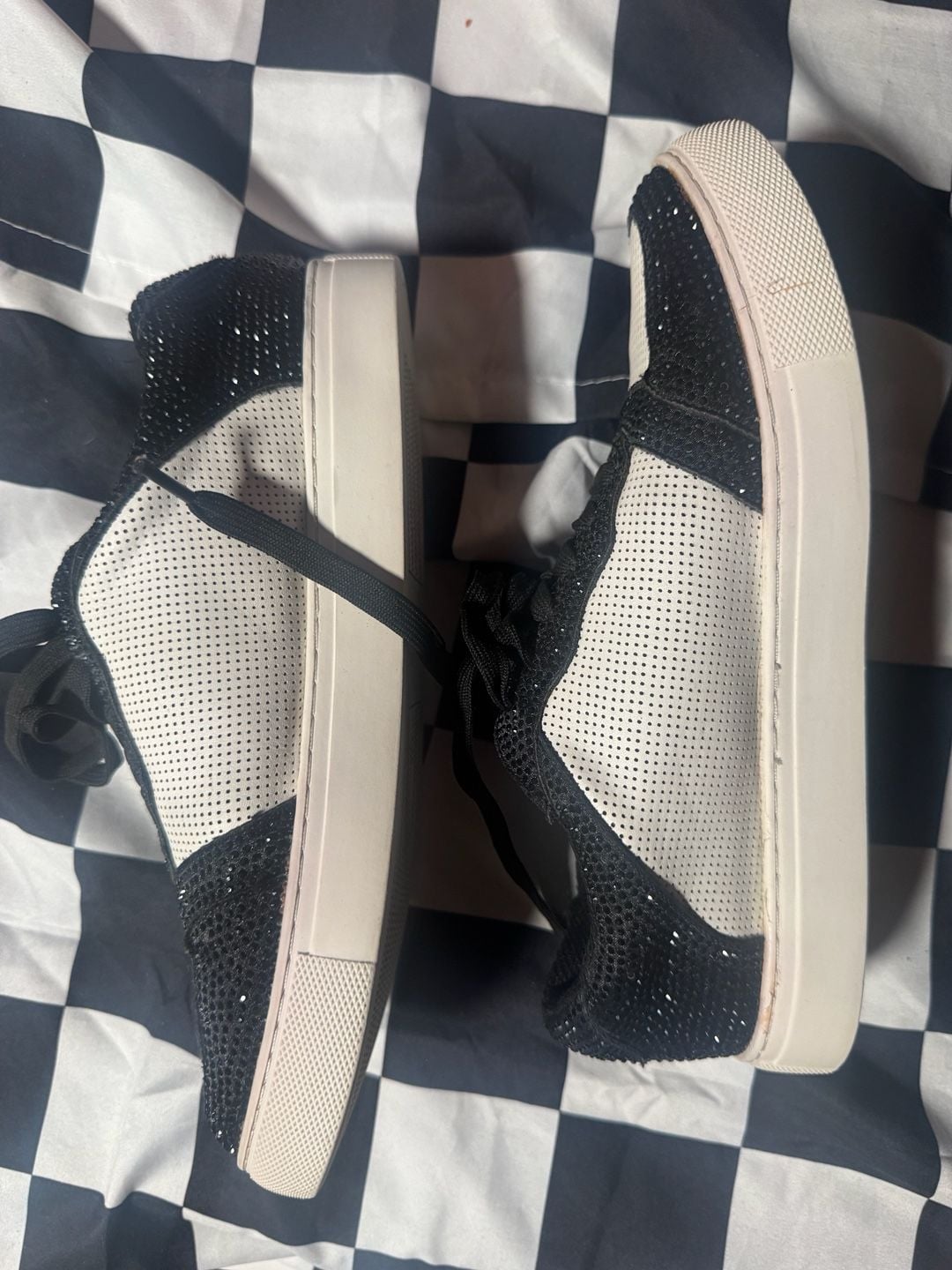 Hey Girl Legendary Size 8 Black White Rhinestone Star Sneakers 9