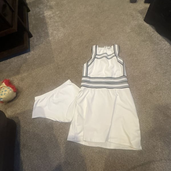 TCEC Active Dress Size M White Striped Athletic Skirt with Shorts