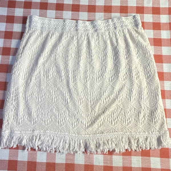 Bongo Plus Crochet Skirt Size 1X White Fringe Boho Mini