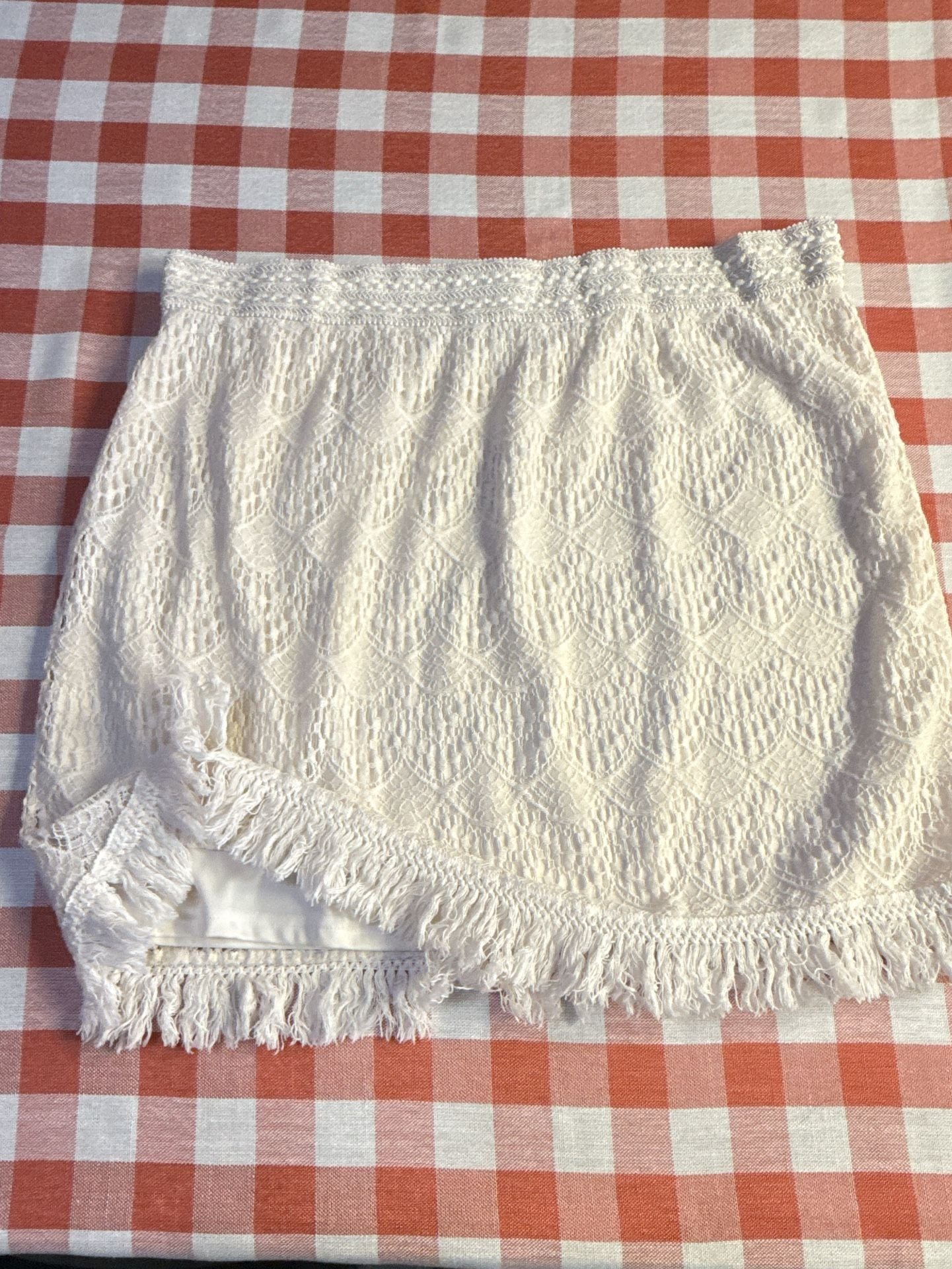 Bongo Plus Crochet Skirt Size 1X White Fringe Boho Mini 4