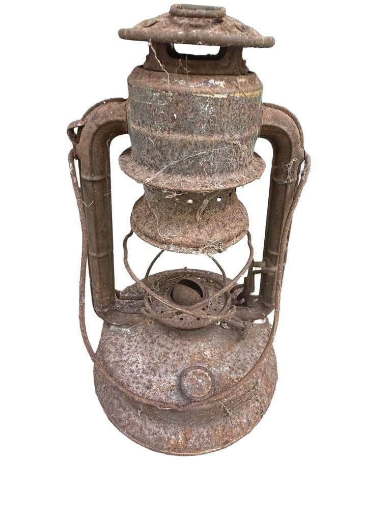 Vintage Kerosene Oil Lantern Rustic Patina 2