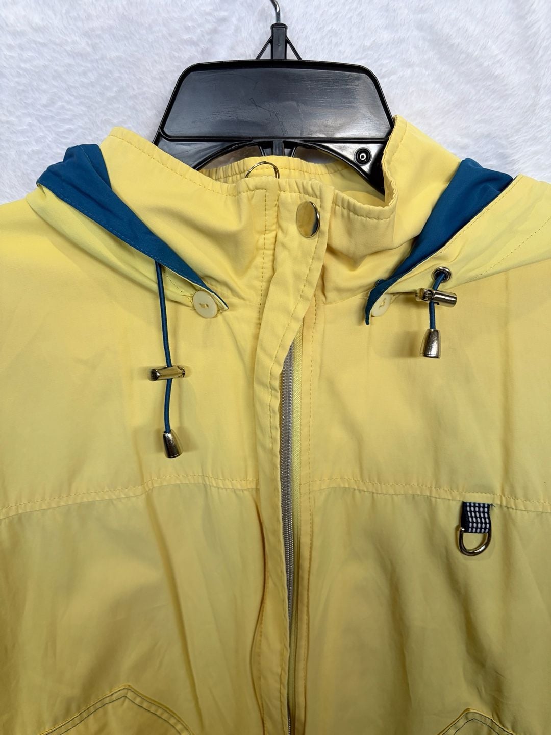 Vintage Yellow Windbreaker Jacket with Blue Trim 2