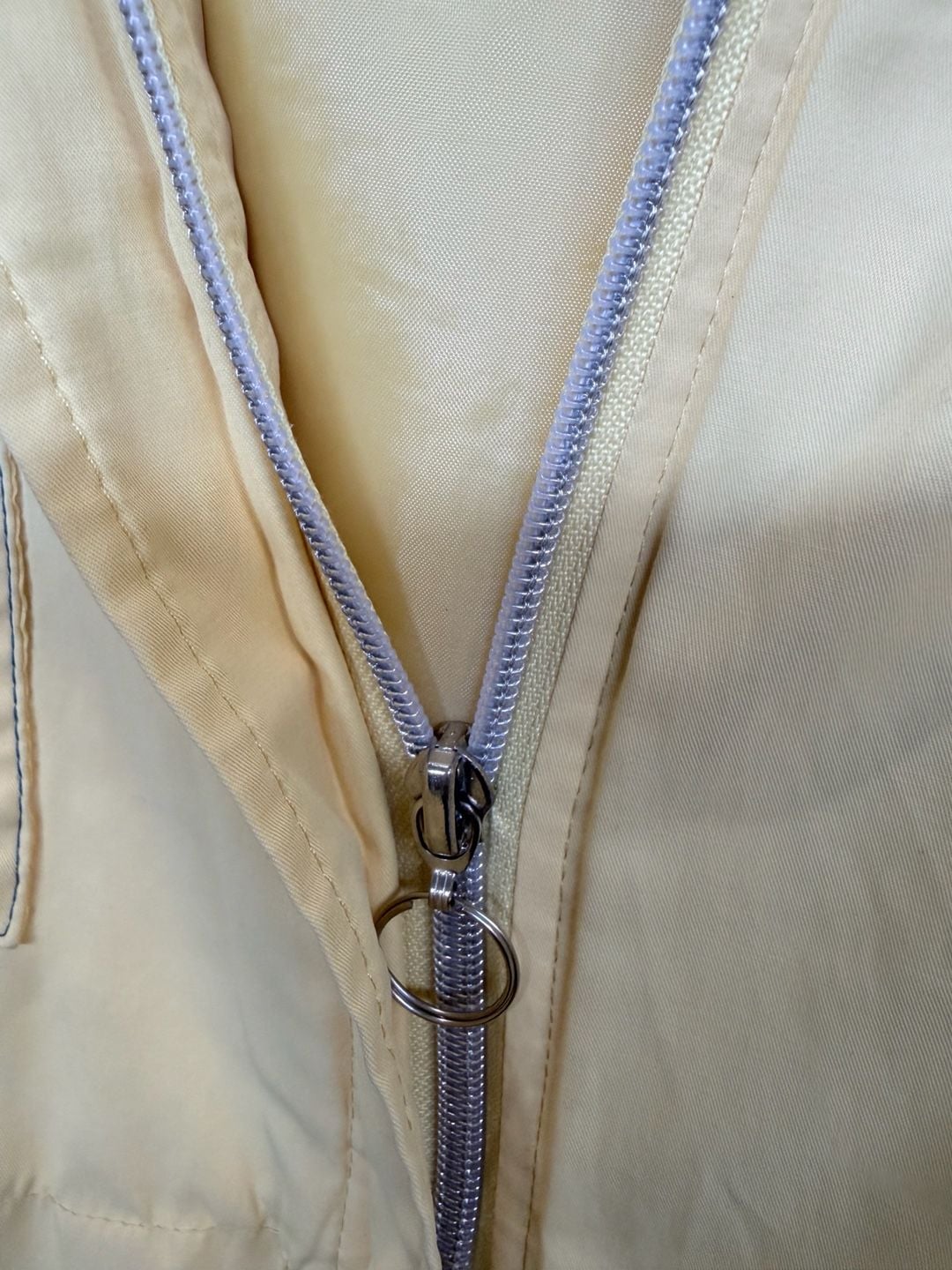 Vintage Yellow Windbreaker Jacket with Blue Trim 4