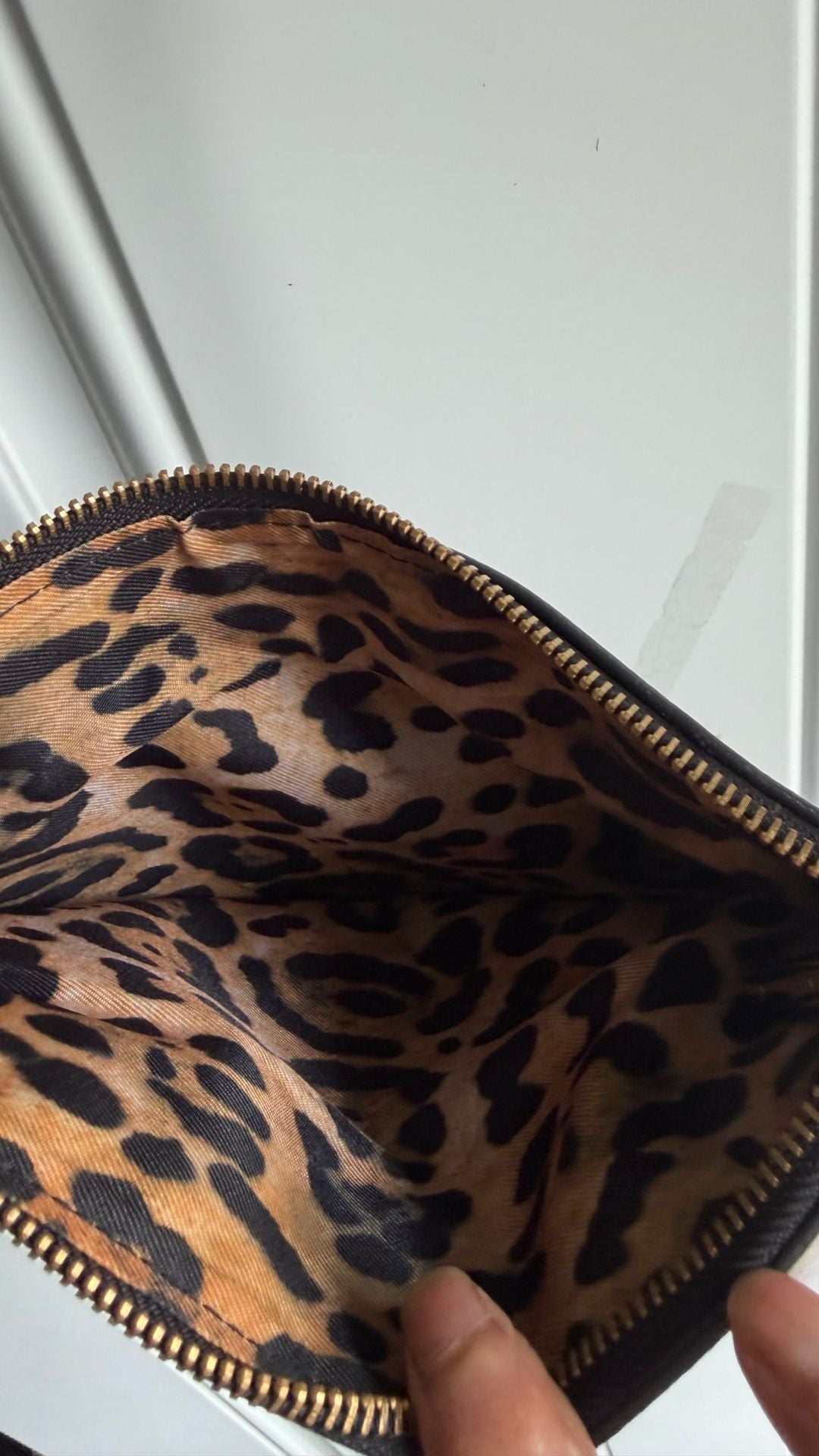 Victoria's Secret Crossbody Bag Size O/S Black Nylon Leopard Lining 4