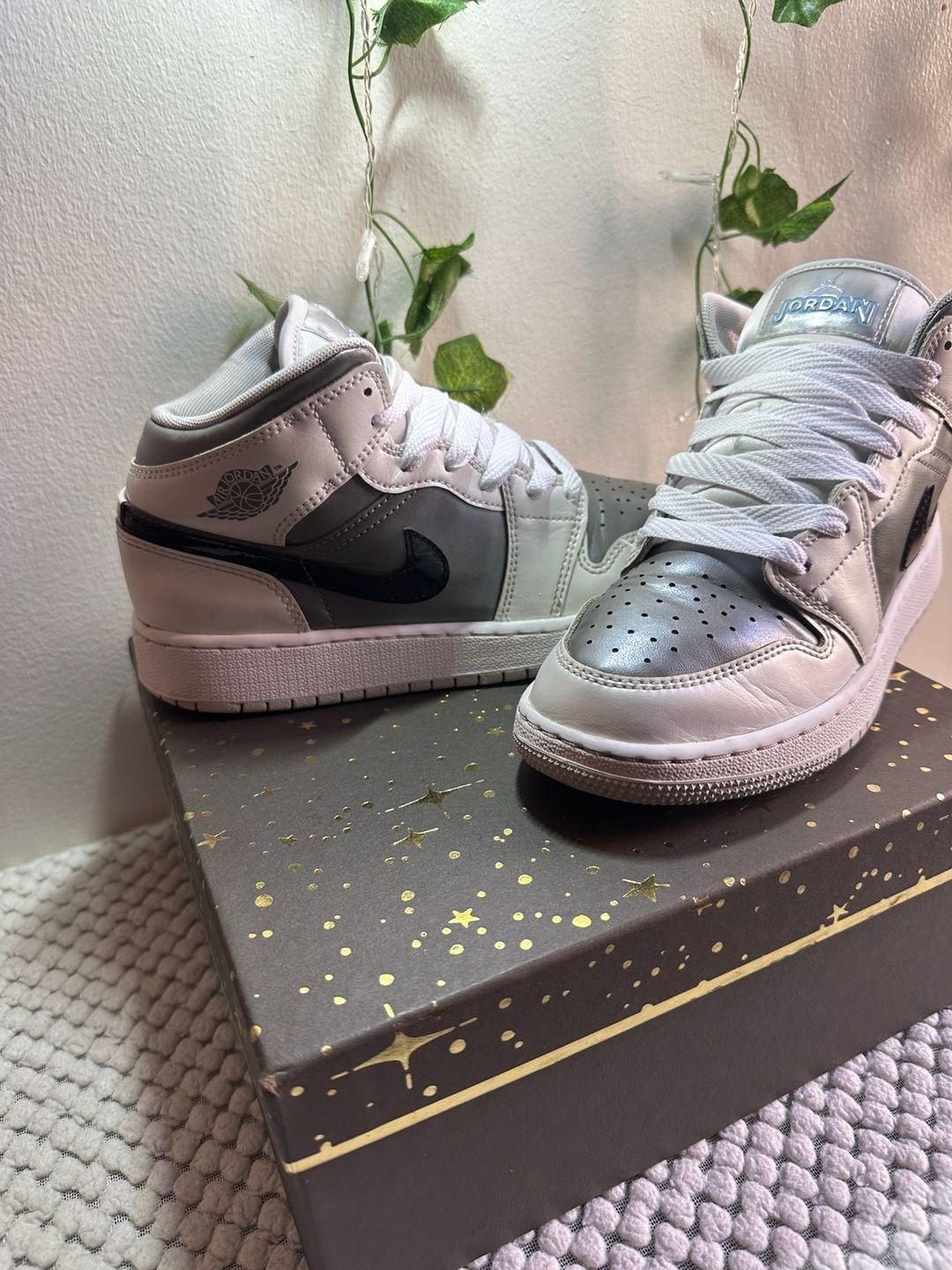 Jordan Air Jordan 1 Mid SE Inspired By The Greatest Sneakerse 7