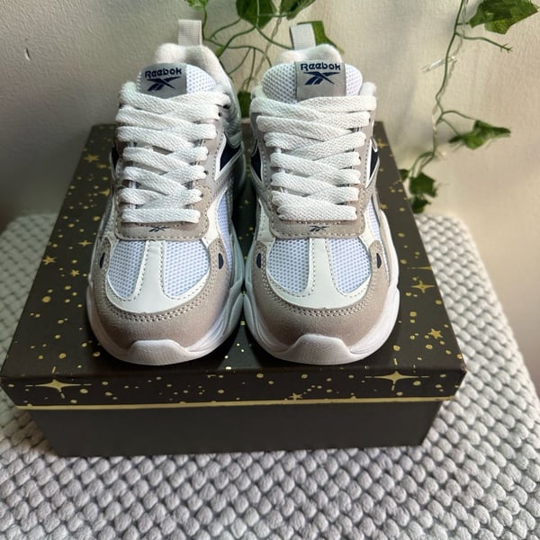 Reebok Charge Sneakers White Gray Navy