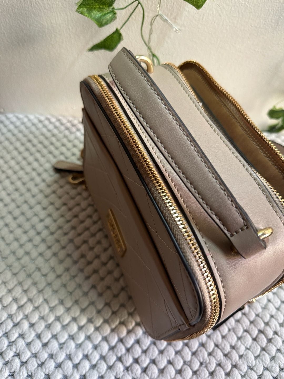 Guess Mirabelli Quilted Mini Double Zip Crossbody Bag Pink 8