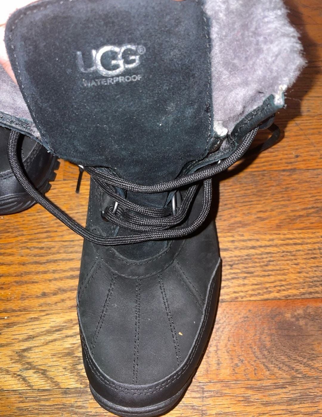 UGG Ostrander Waterproof Boots Size 8 Black Leather Shearling 3