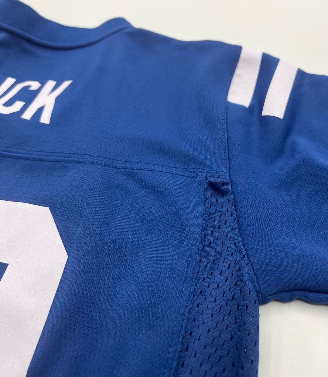 NFL Team Apparel Indianapolis Colts Andrew Luck #12 Youth Football Jersey Size Large 10/12 7