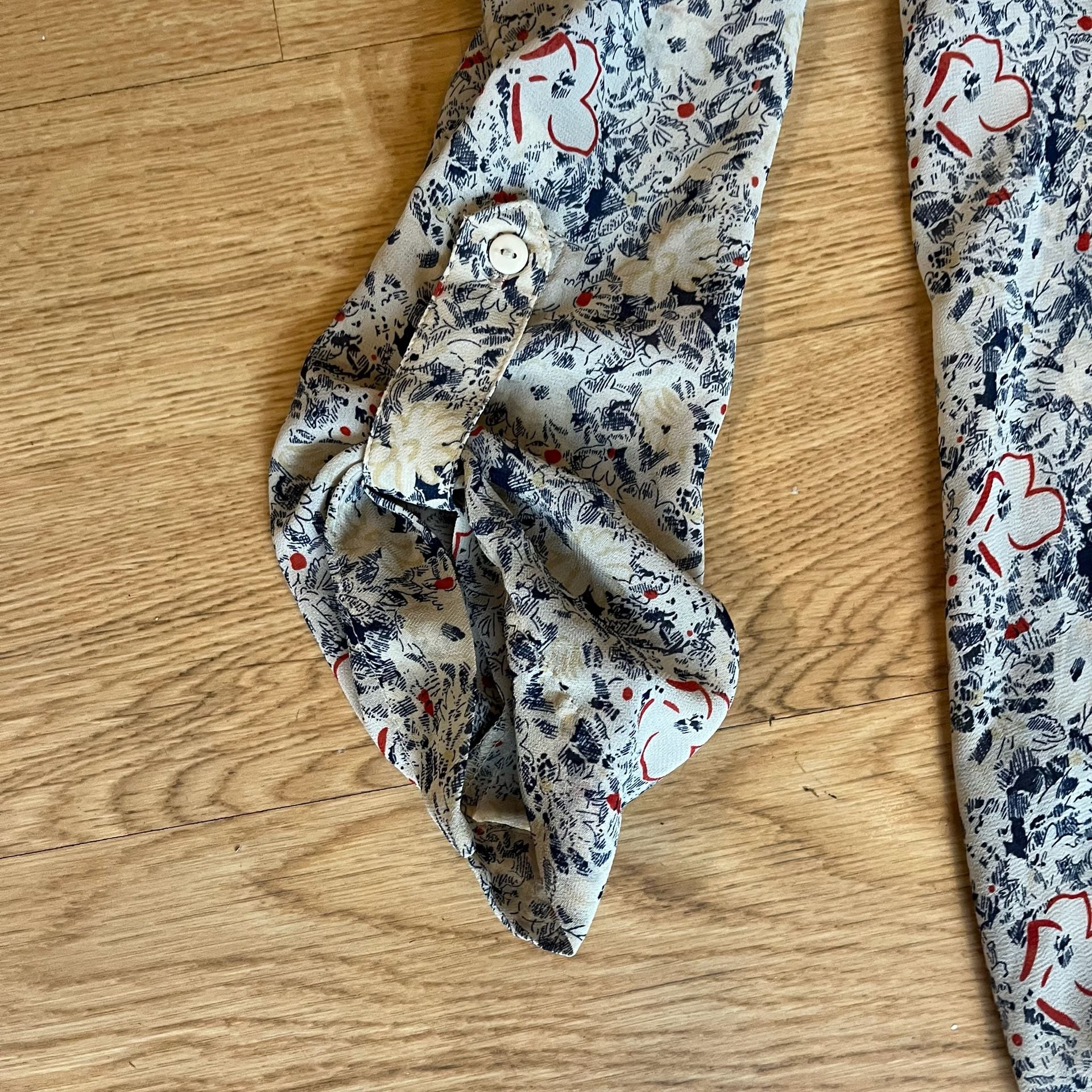 Pins And Needles Blouse Size S Floral Button-Up Long Sleeve Top 6
