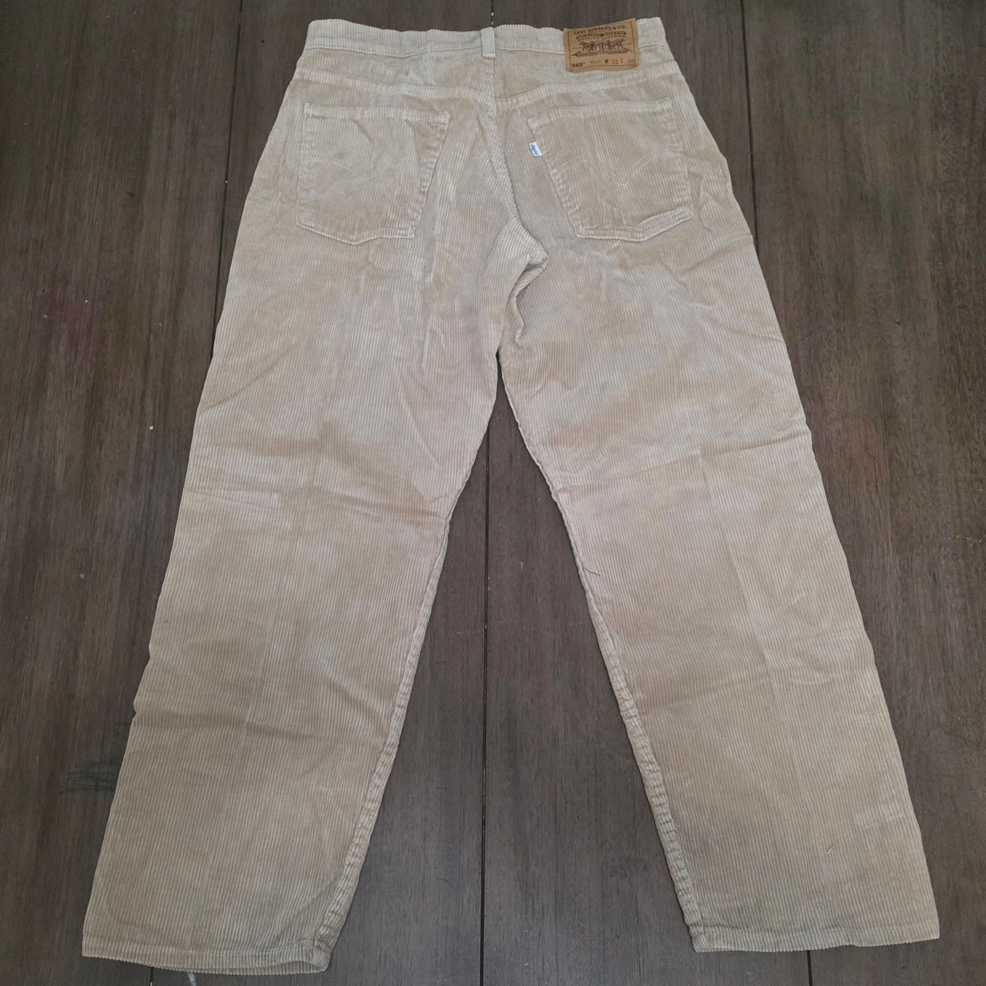 Levi's 565 Loose Fit Corduroy Pants Size 31x30 Beige Wide Leg 5