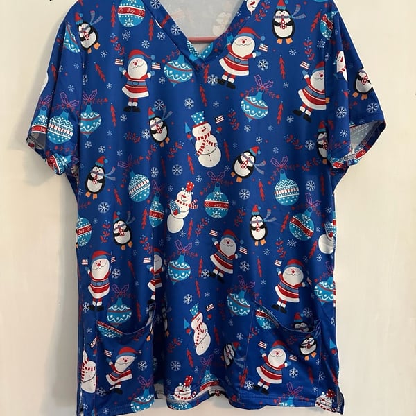 Christmas Holiday Santa Penguin Snowman Print Scrub Top Size XL Blue no brand