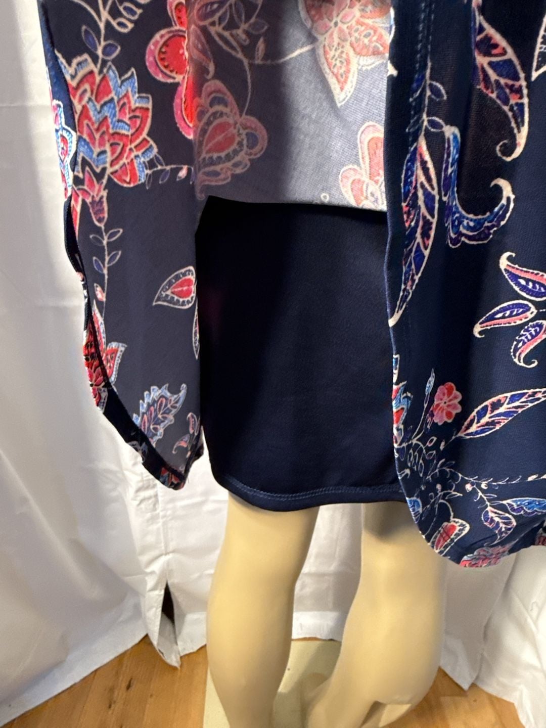 Eliza J Dress Floral 3/4 Bell Sleeve Navy Blue Stretch Knit Knee Length 8