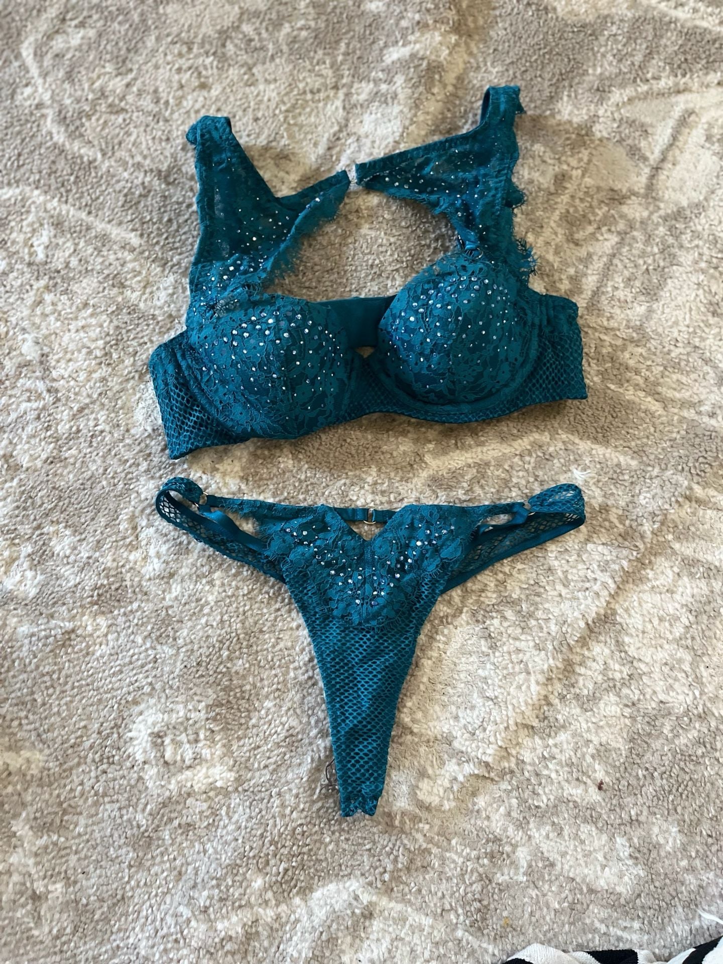 34B small Victoria's Secret Fashion bling bra set with panties 1