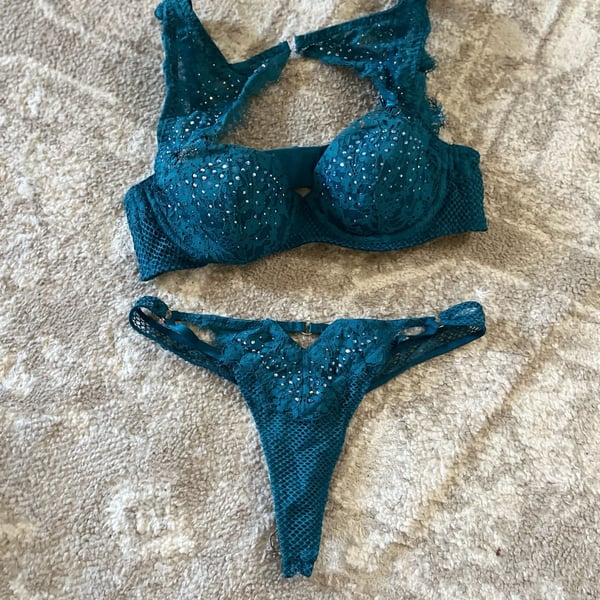 34B small Victoria's Secret Fashion bling bra set with panties