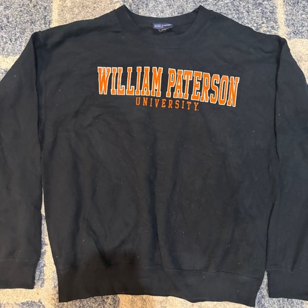 MV Sport William Paterson University Sweatshirt Size M Black Crewneck