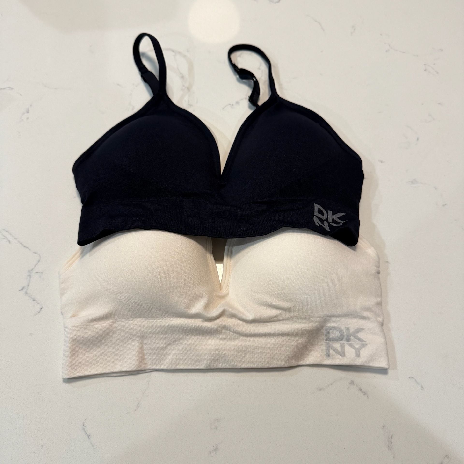 DKNY Seamless Bra Size S 2-Pack Black White V-Neck Adjustable Strap 2