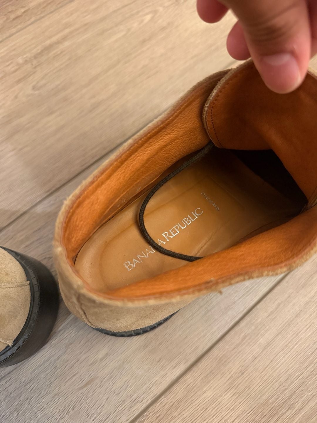 Banana Republic Suede Chukka Boots 7