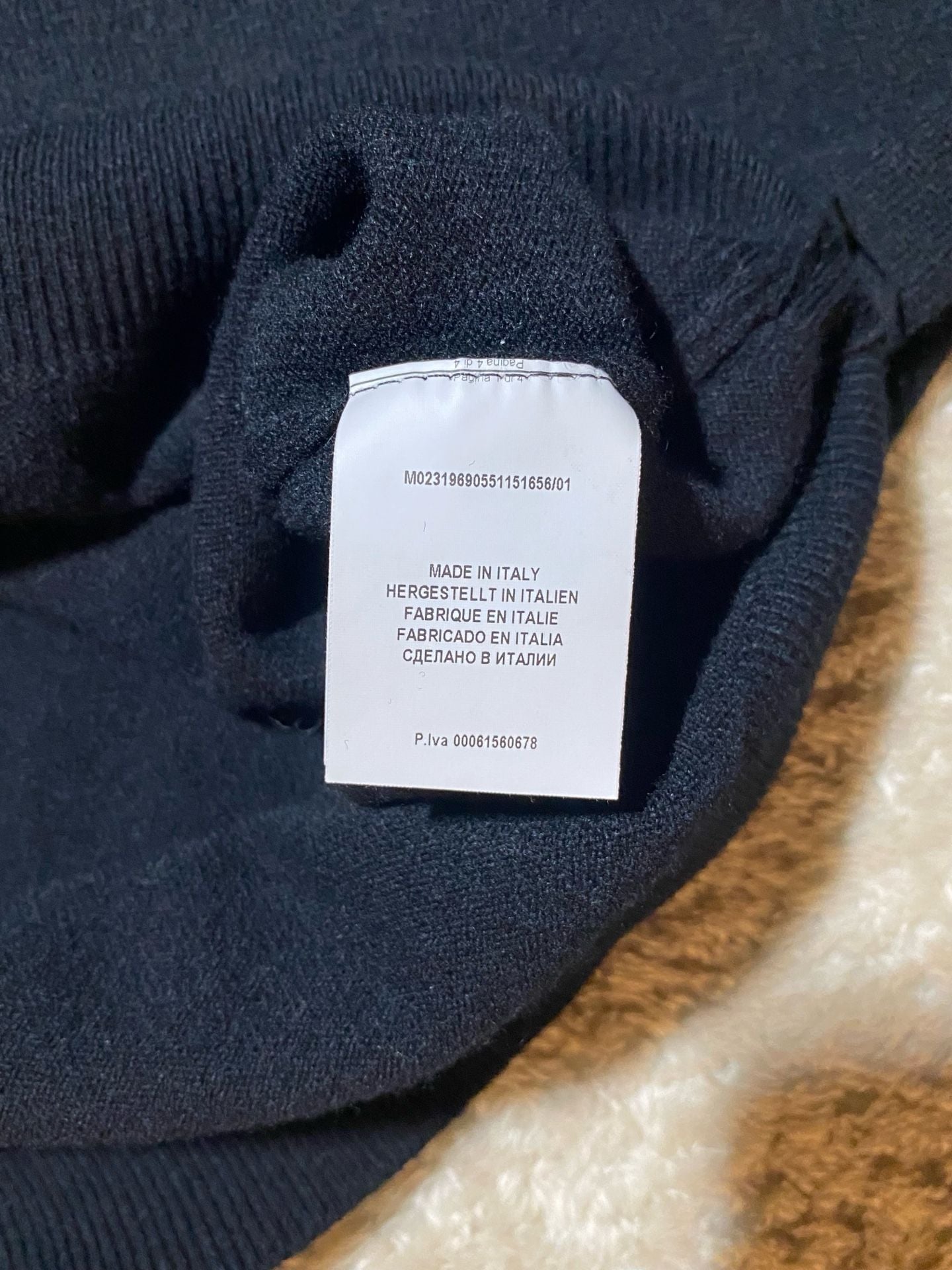 Gran Sasso V-Neck Sweater Size L Black Wool Cashmere Blend 4